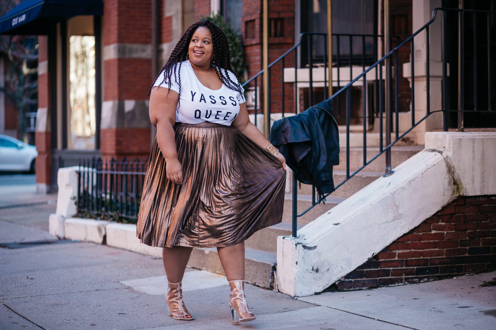 Plus Size Blogger wearing Yas Queen Shirt and leather fringe jacket