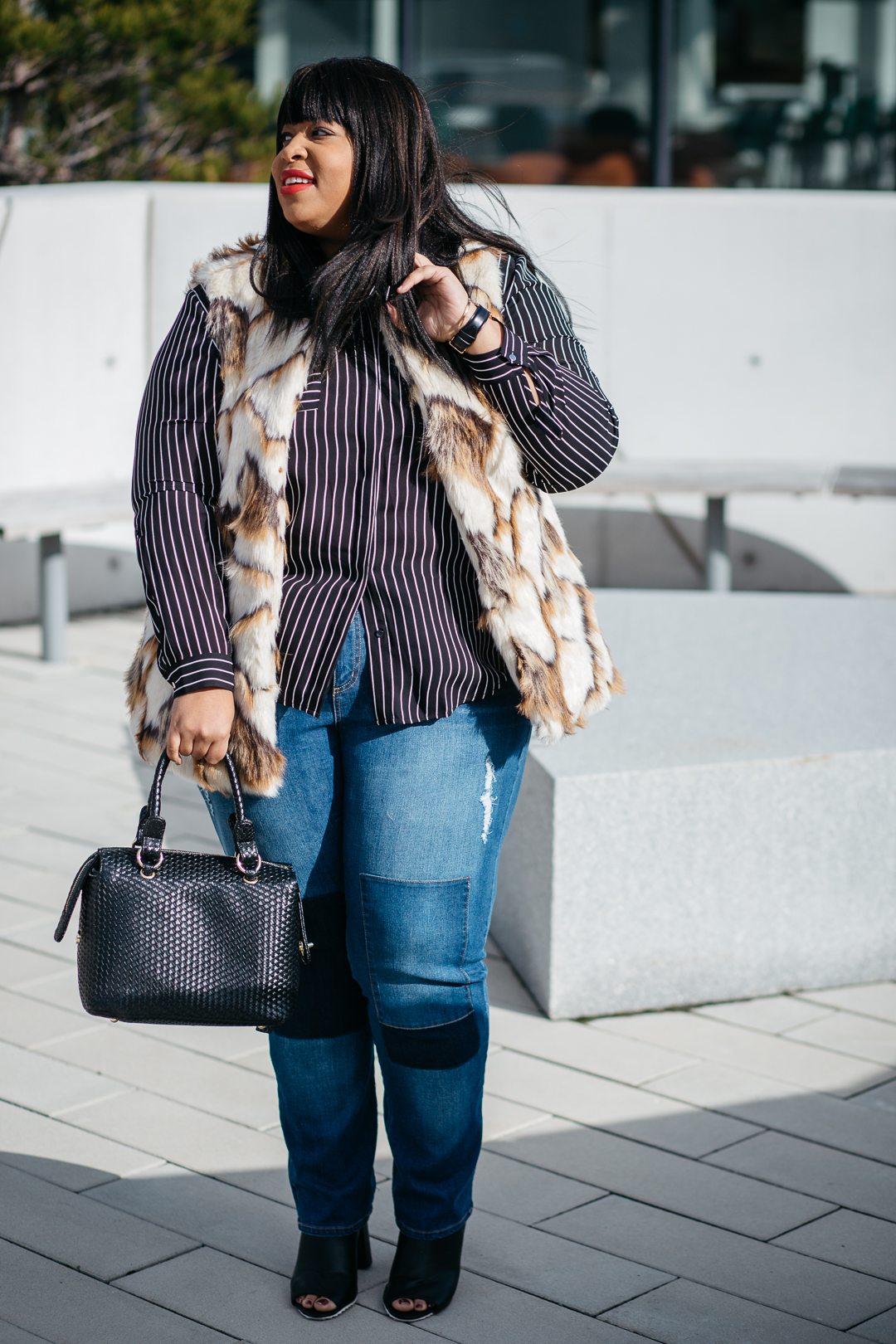 Plus Size Blogger Mixing Prints and Plus Size Fur Vest